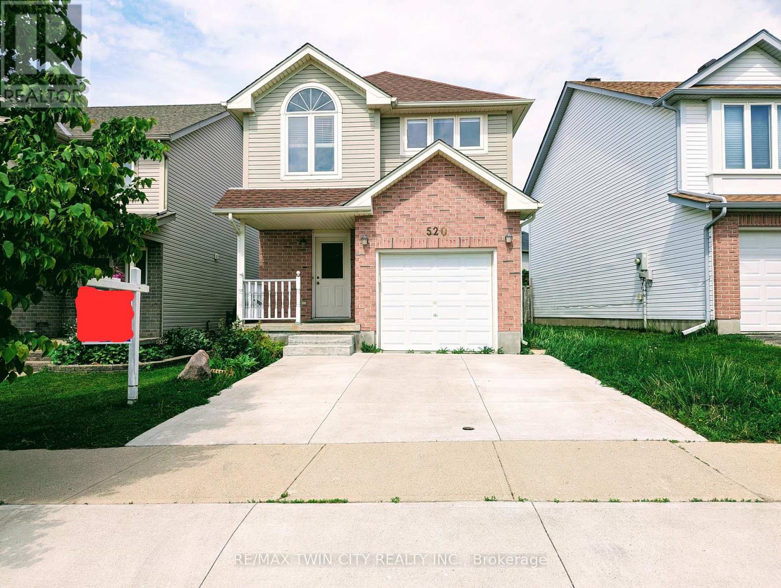 520 Chablis Drive, Waterloo, Ontario  N2T 2X9 - Photo 1 - X13411856