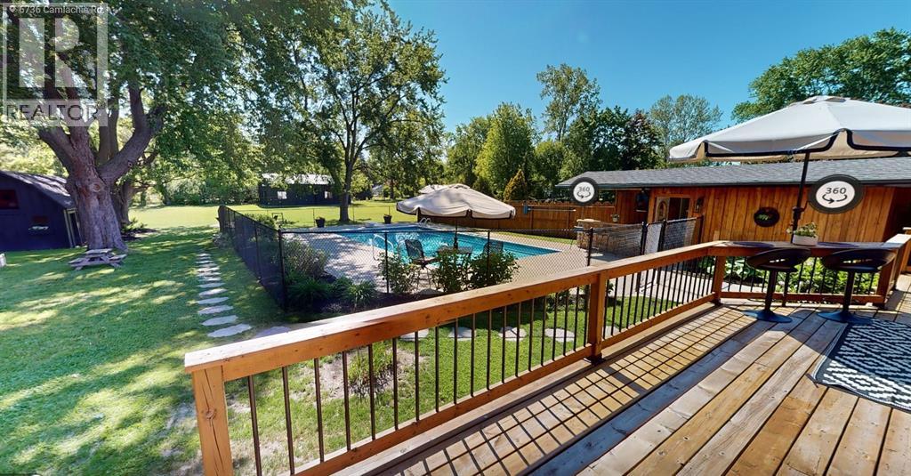 6736 Camlachie Road, Plympton-Wyoming photo 20