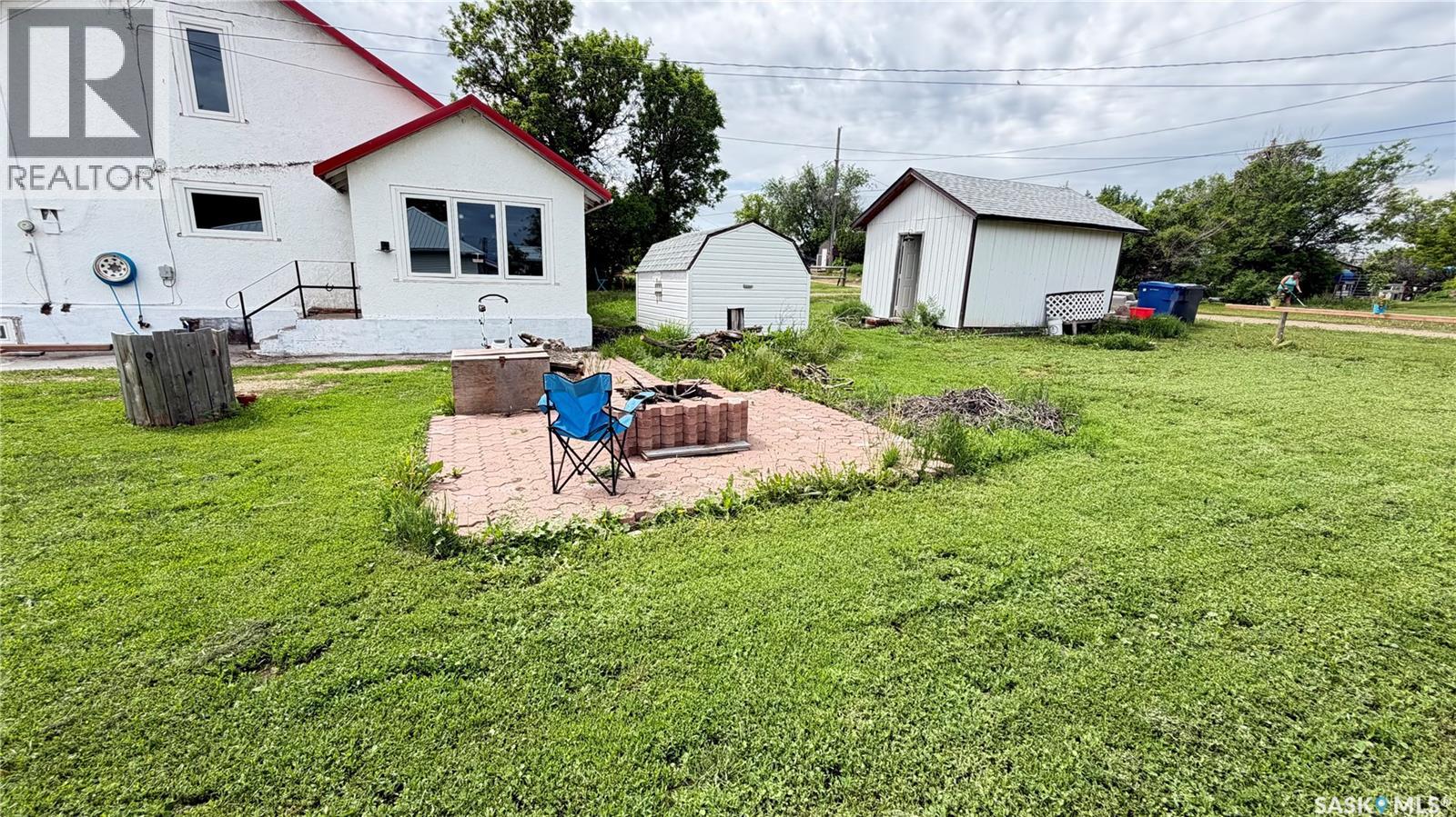 58 2nd Street, Tompkins, Saskatchewan S0N 2S0 - Photo 5 - SK030464
