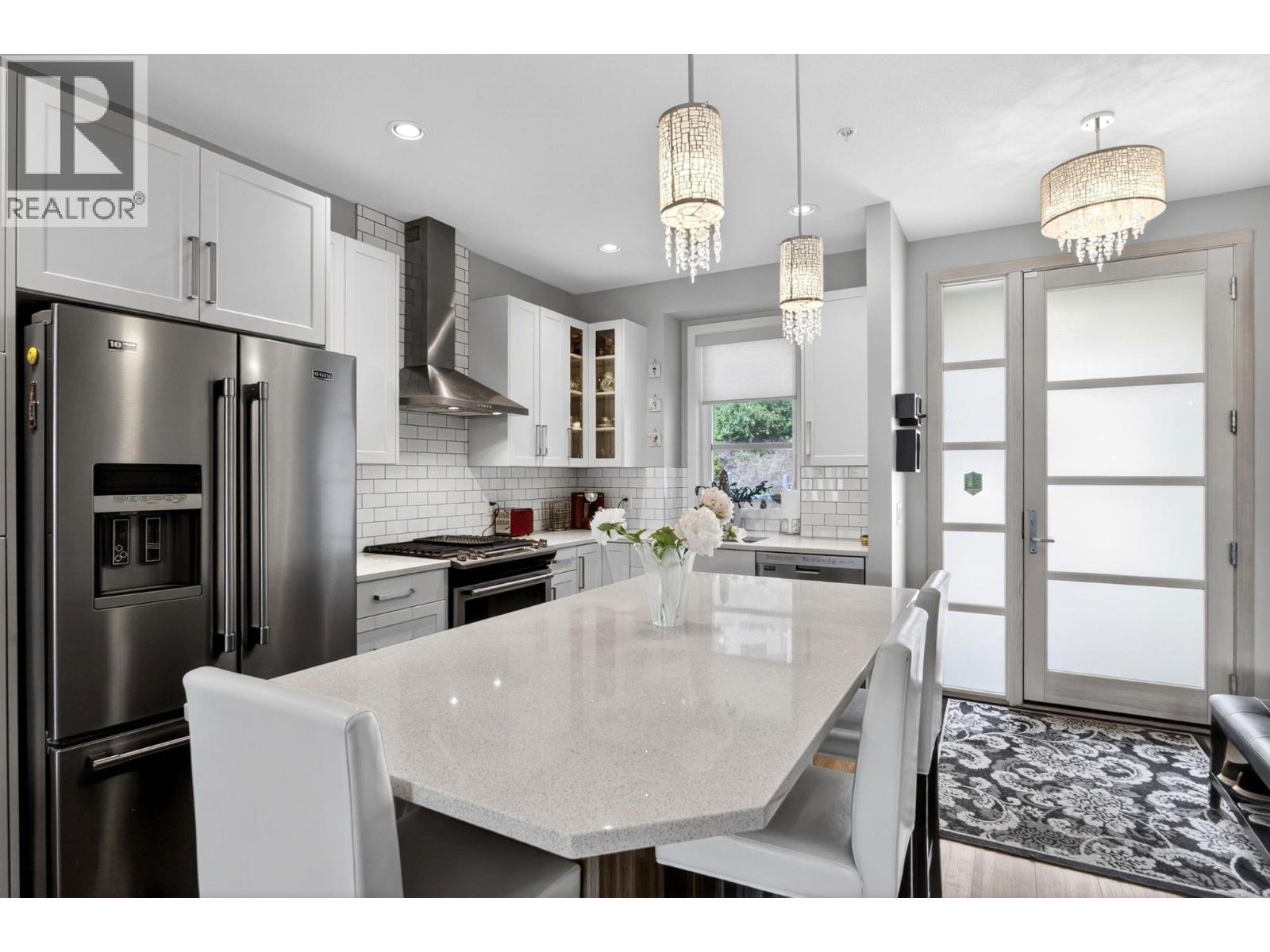 9695 Celeste Road, Lake Country, British Columbia  V4V 2R9 - Photo 6 - 10390153
