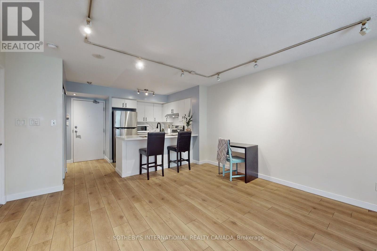 410 - 230 King Street, Toronto, Ontario  M5A 1K5 - Photo 3 - C13411914
