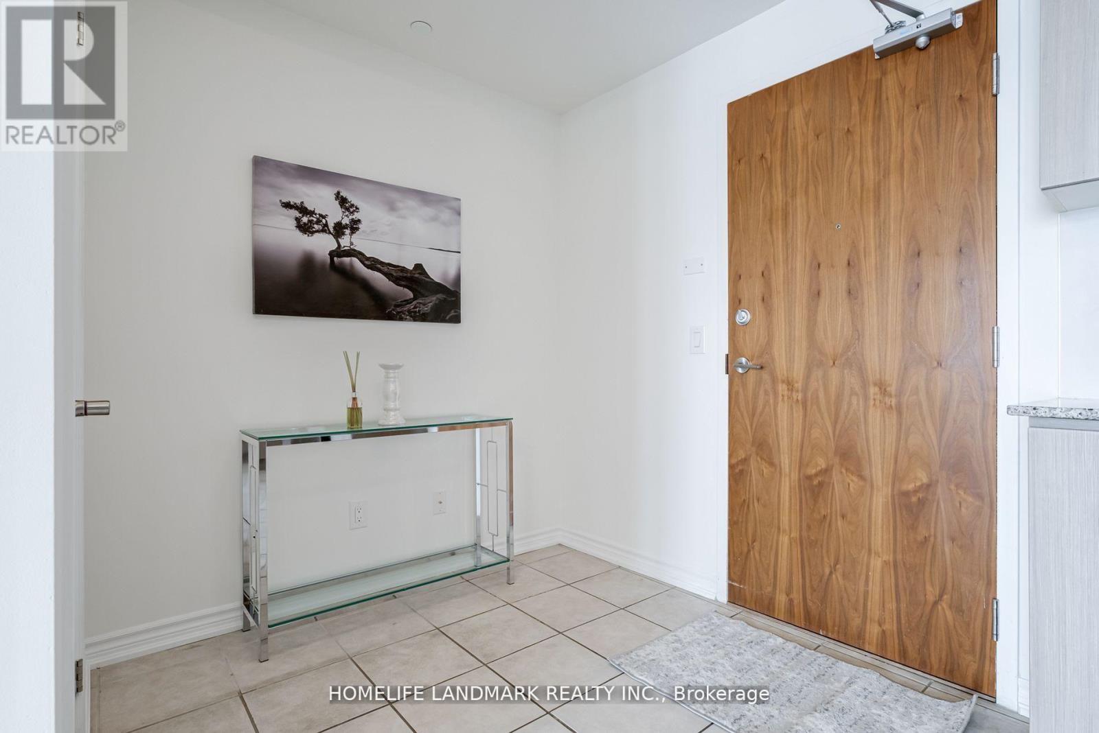 921 - 8323 Kennedy Road, Markham, Ontario  L3R 5W7 - Photo 2 - N13411890