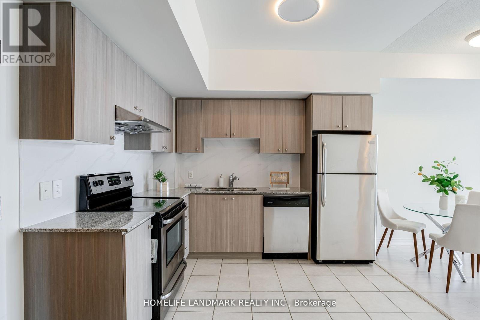 921 - 8323 Kennedy Road, Markham, Ontario  L3R 5W7 - Photo 3 - N13411890