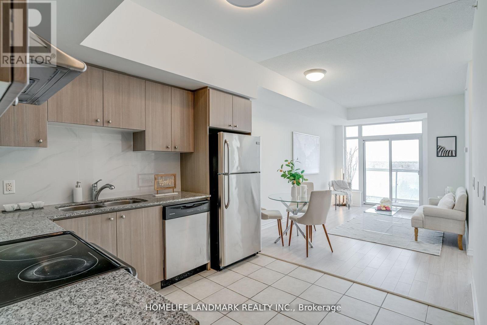 921 - 8323 Kennedy Road, Markham, Ontario  L3R 5W7 - Photo 4 - N13411890