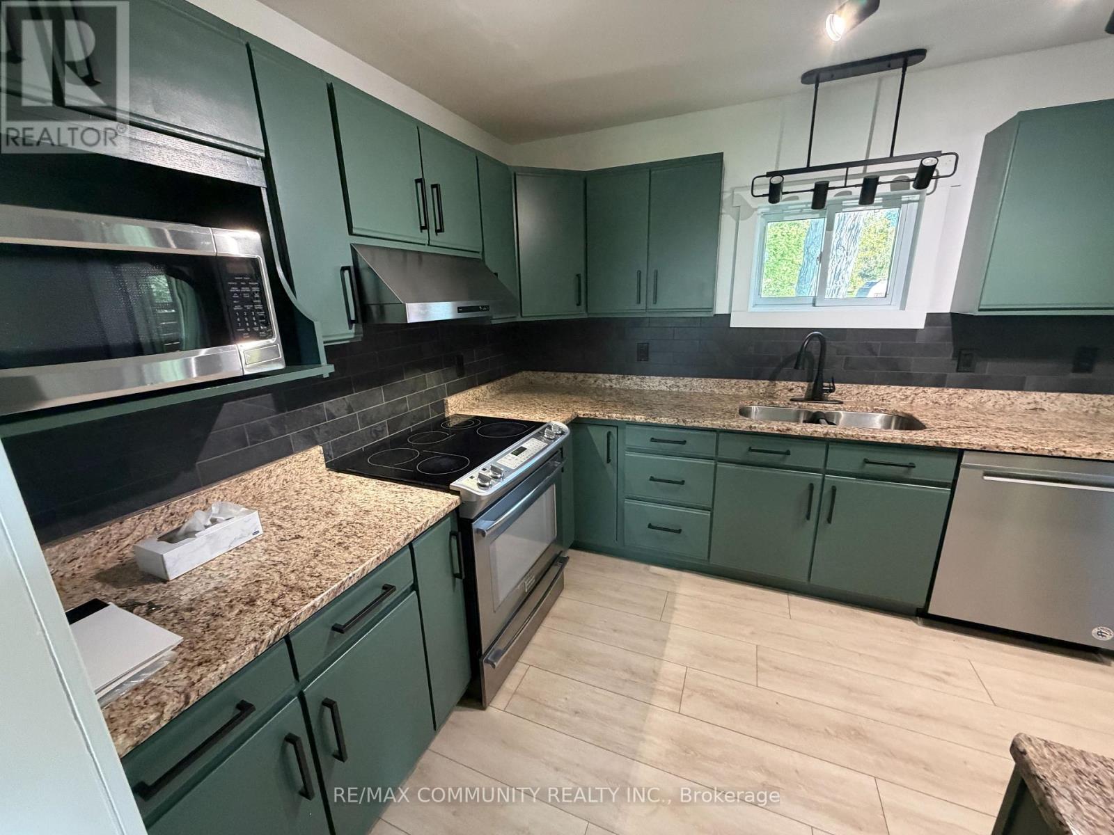 2292 Hamilton Road, Quinte West, Ontario  K8V 5P8 - Photo 10 - X13411902