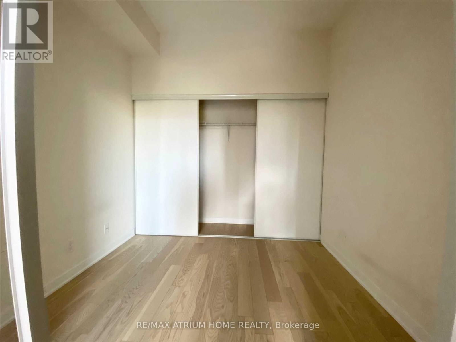 806 - 17 Dundonald Street, Toronto, Ontario  M4Y 0E4 - Photo 8 - C13411926