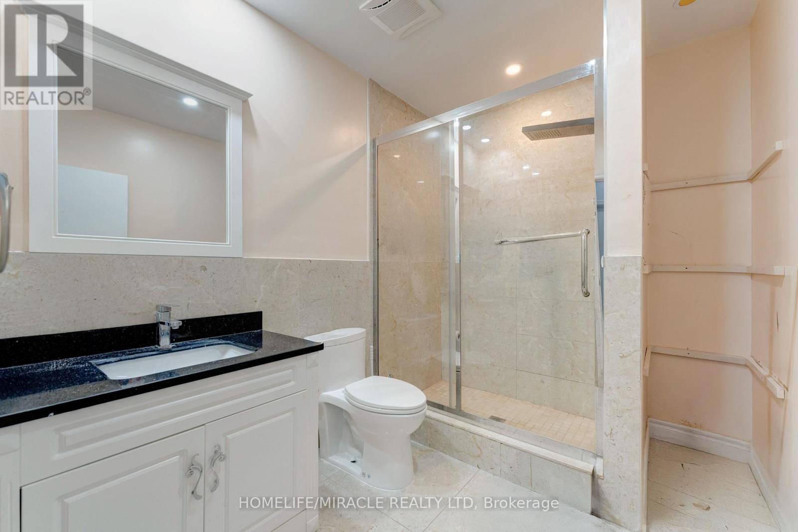 544 Adelaide Avenue, Oshawa, Ontario  L1J 2S3 - Photo 12 - E13411922