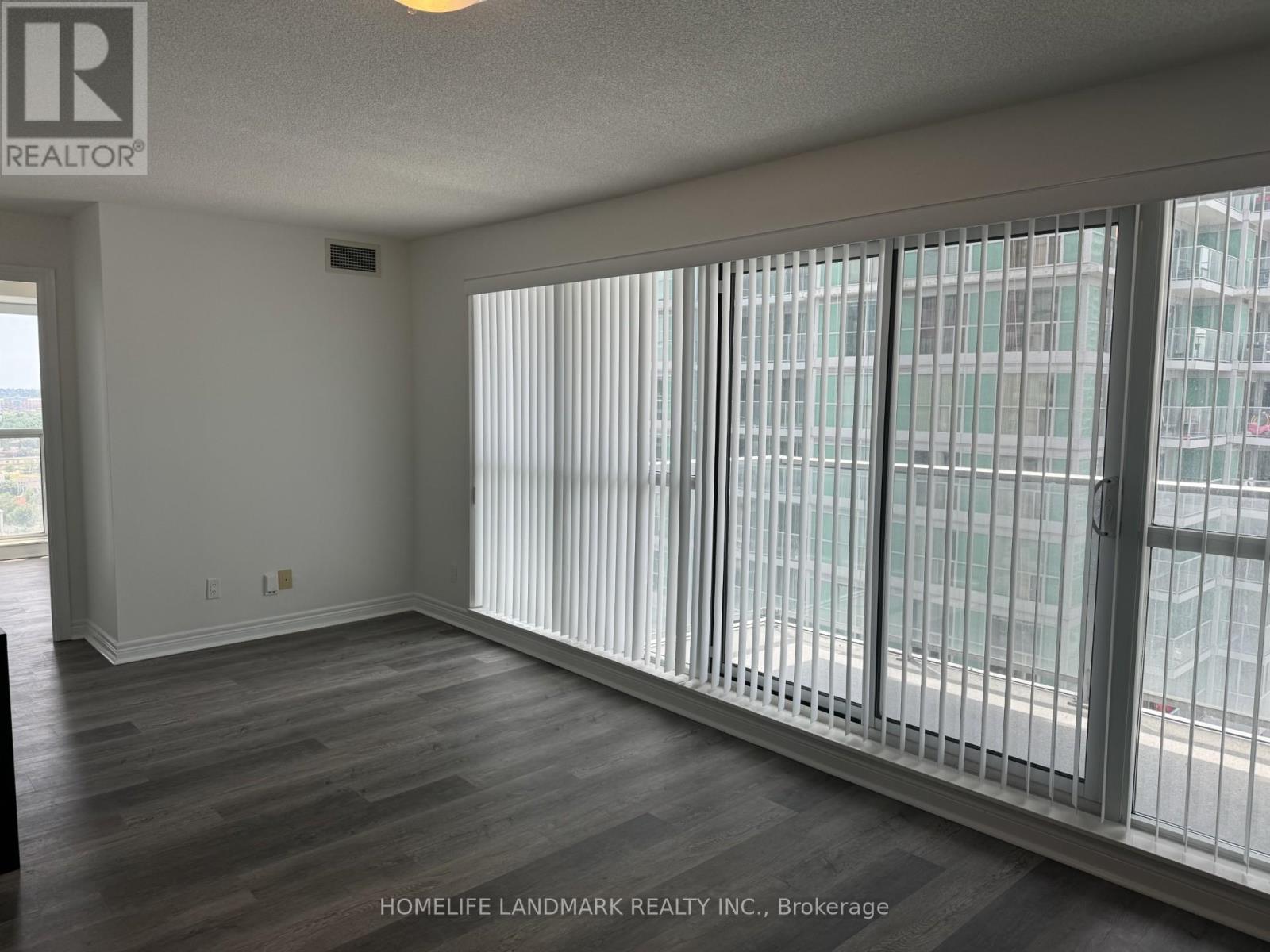 2107 - 70 Town Centre Circuit, Toronto, Ontario M1P 0B2 - Photo 7 - E13411946