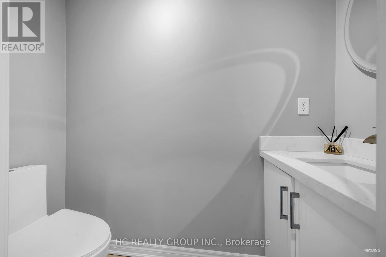 1241 Art Westlake Avenue, Newmarket, Ontario  L3X 0C8 - Photo 19 - N13411916