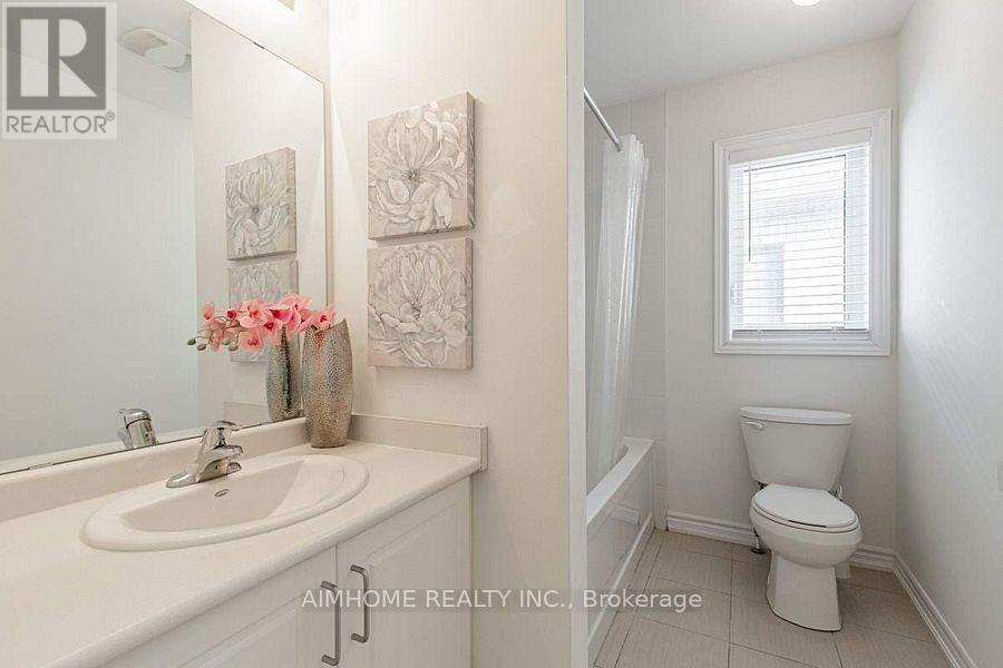 116 Frederick Wilson Avenue, Markham, Ontario  L6B 1P7 - Photo 9 - N13411960