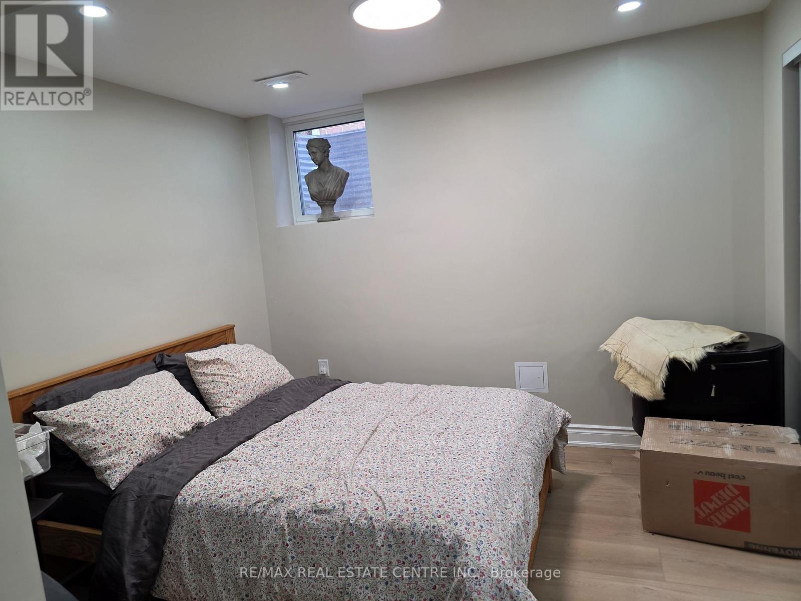 2644 Kinnerton Crescent E, Mississauga, Ontario  L5K 2B2 - Photo 14 - W13411934