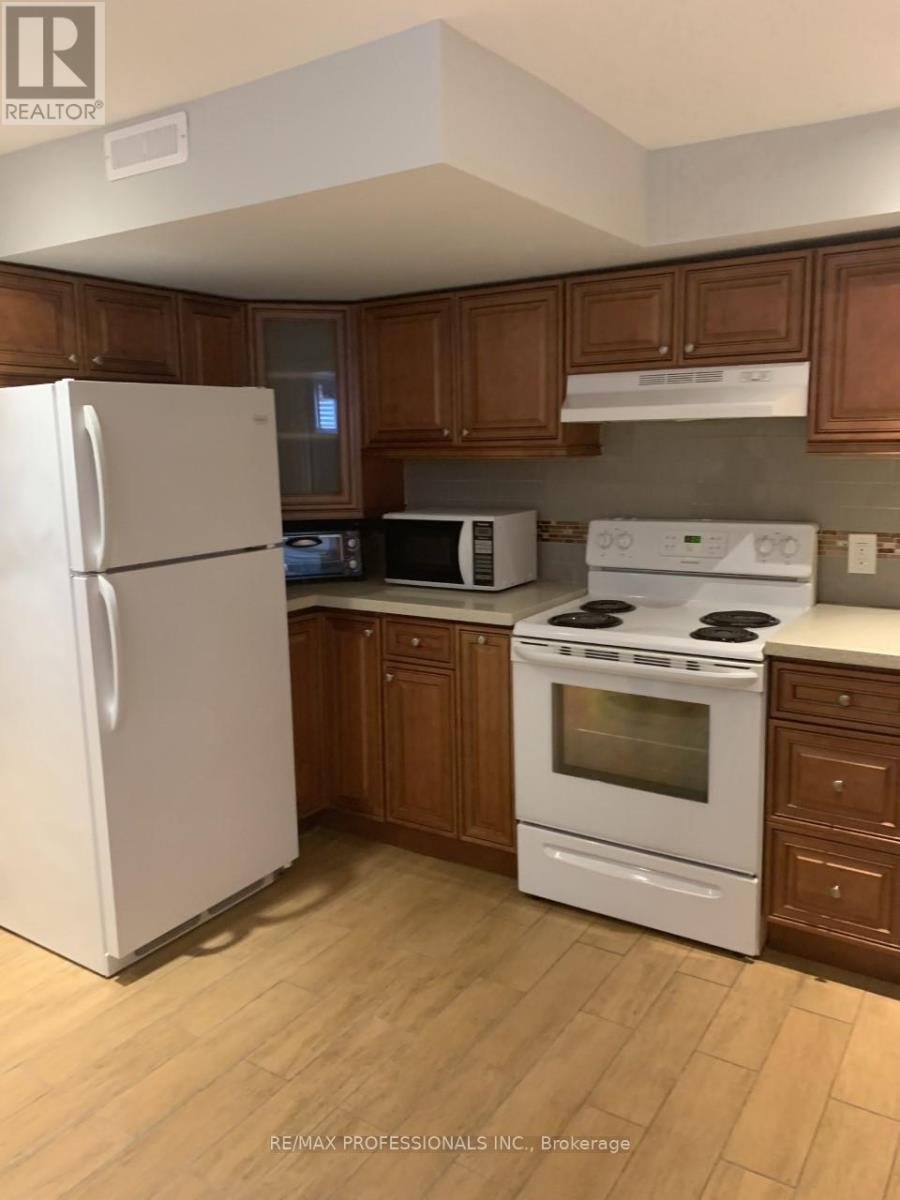 Bsmt - 100 Rory Road, Toronto, Ontario  M6L 3G1 - Photo 6 - W13411952