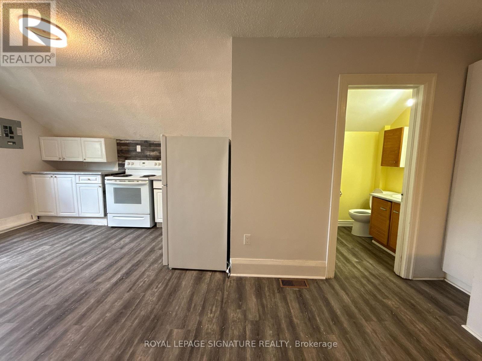 81 Coulter Avenue, Toronto, Ontario  M9N 1P7 - Photo 2 - W13411910