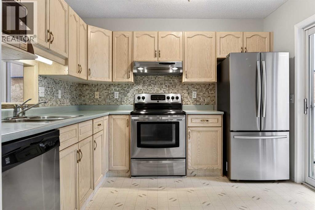 24 Edenwold Green NW, Calgary, Alberta  T3A 5B8 - Photo 16 - A2316452