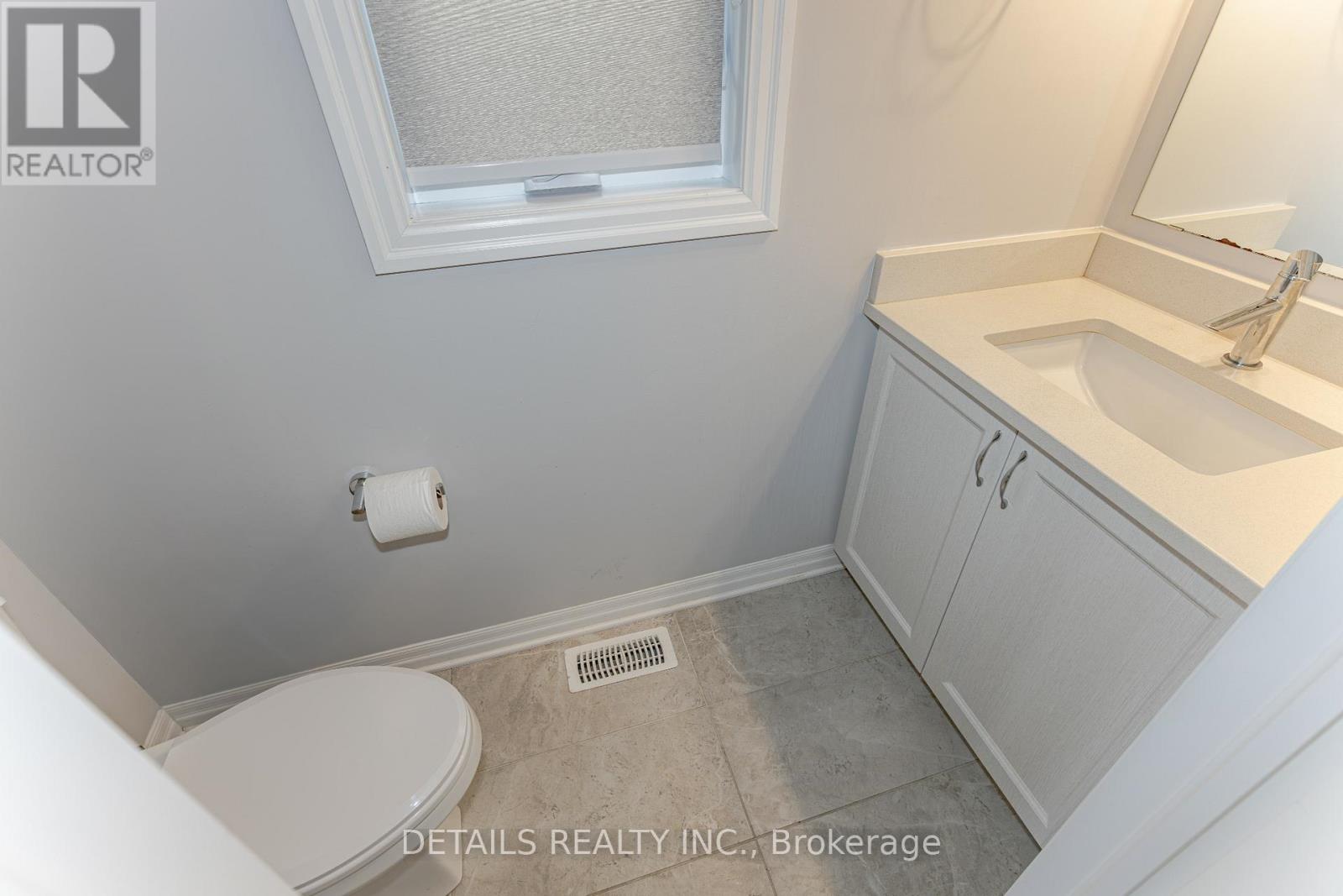 276 Avro Circle, Ottawa, Ontario  K1K 3X8 - Photo 4 - X13411988