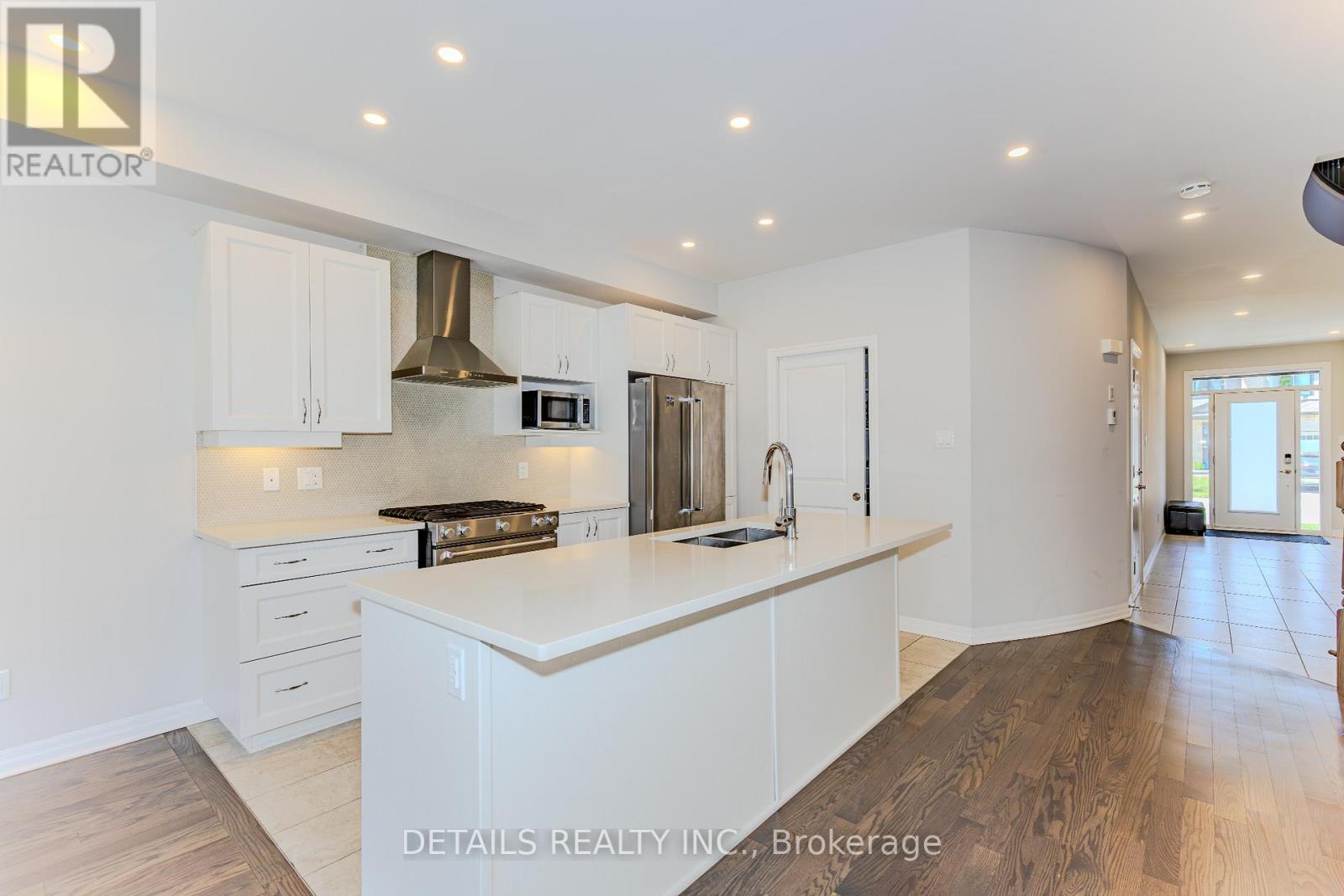 276 Avro Circle, Ottawa, Ontario  K1K 3X8 - Photo 7 - X13411988