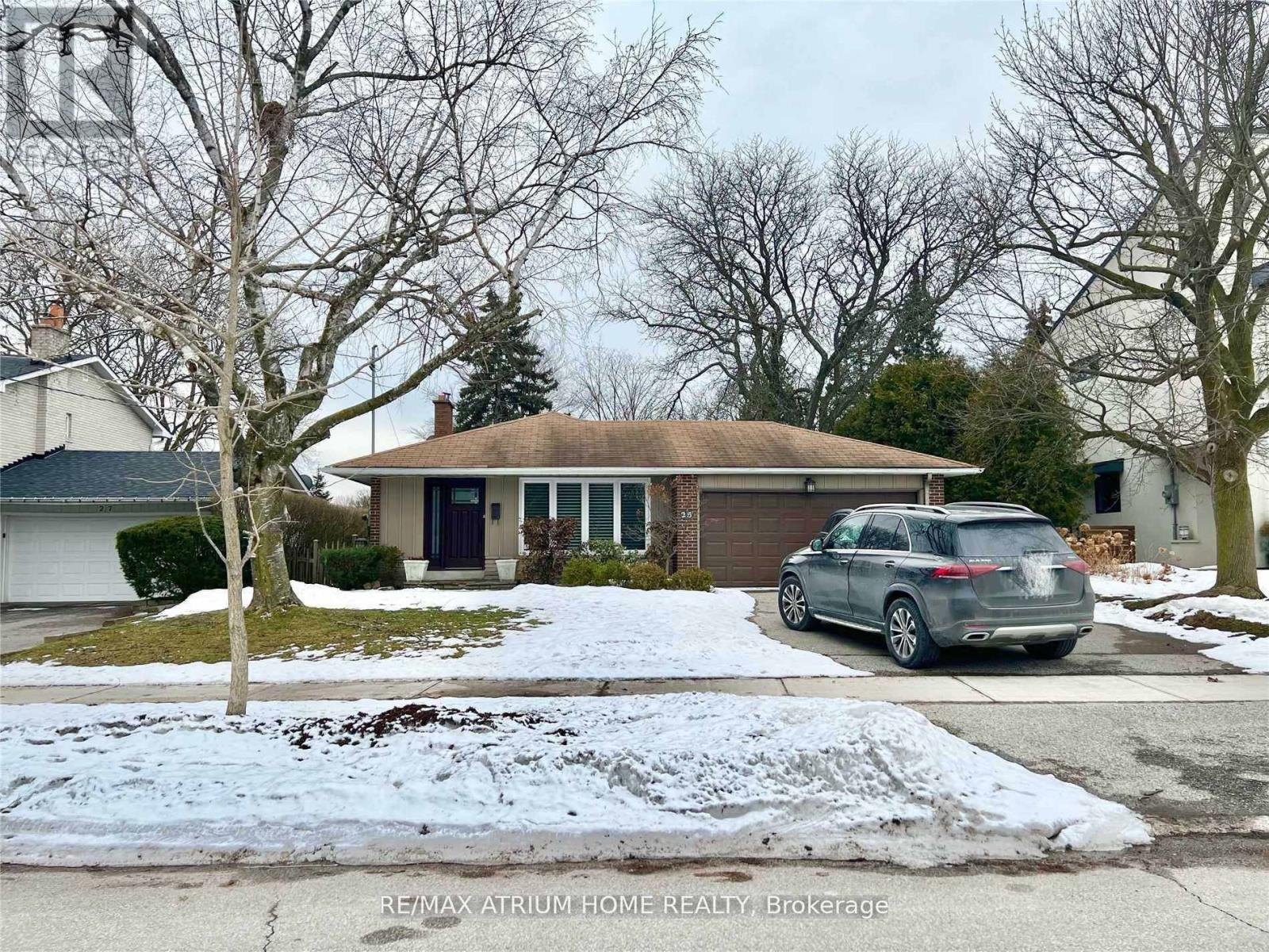 25 DUNLACE DRIVE, Toronto, Ontario