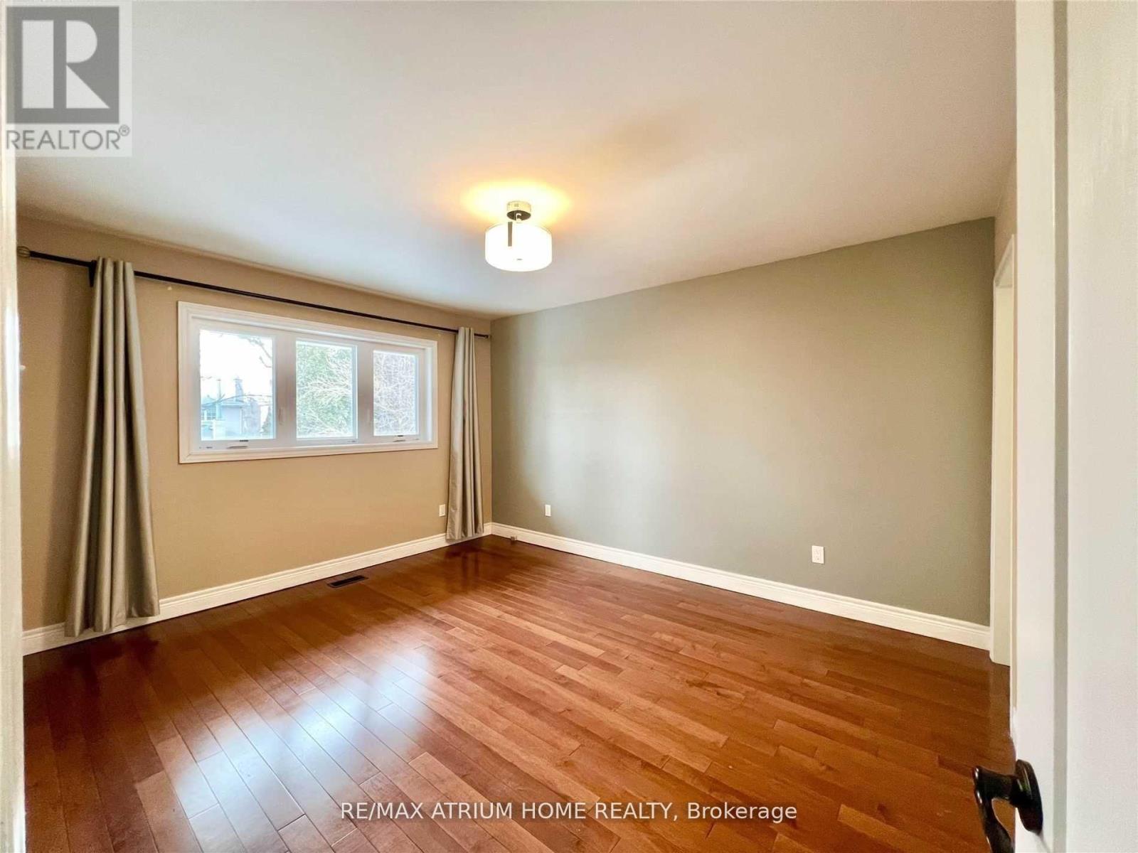 25 Dunlace Drive, Toronto, Ontario  M2L 2R8 - Photo 7 - C13411978