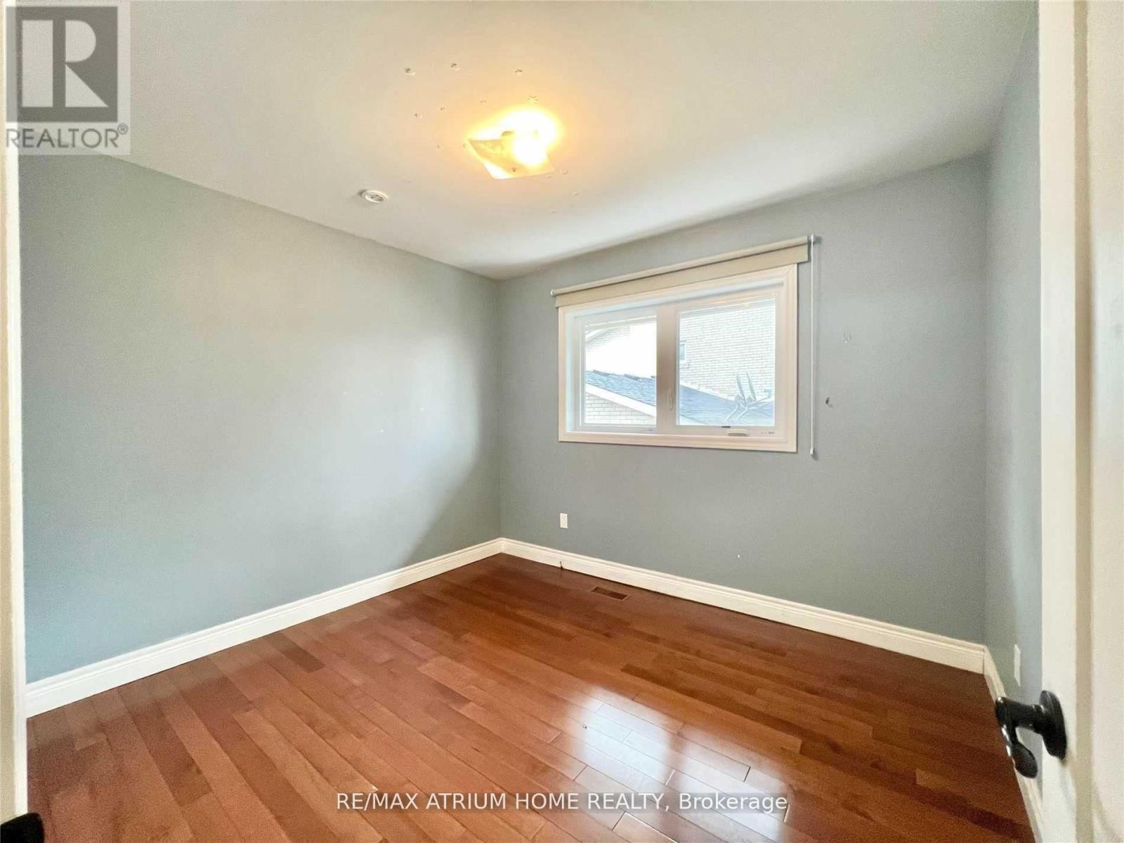 25 Dunlace Drive, Toronto, Ontario  M2L 2R8 - Photo 8 - C13411978