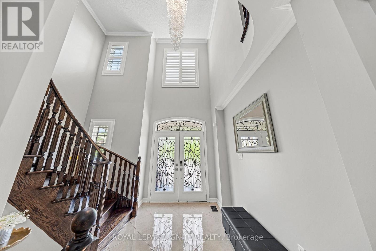 10 Greenforest Grove, Whitchurch-Stouffville, Ontario  L4A 0C5 - Photo 4 - N13411992