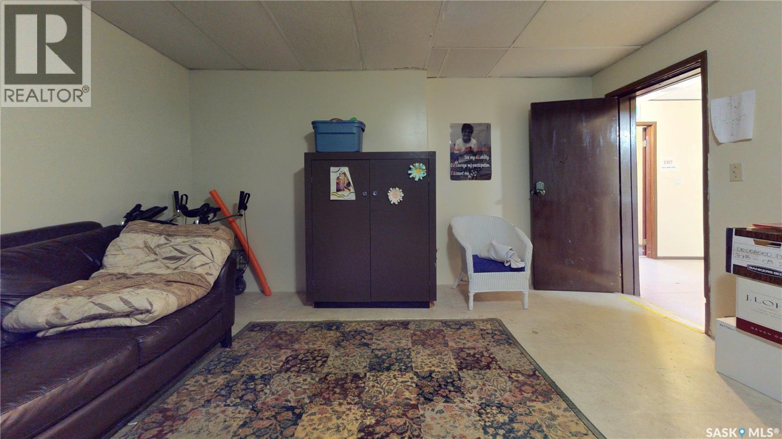 33-35 Pacific Avenue, Maple Creek, Saskatchewan S0N 1N0 - Photo 35 - SK038517