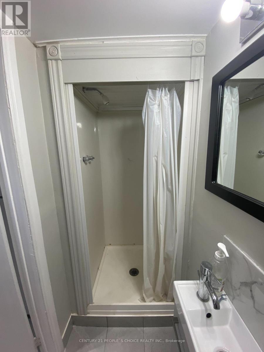 570b Glen Forrest Boulevard, Waterloo, Ontario  N2L 4J5 - Photo 28 - X13172650