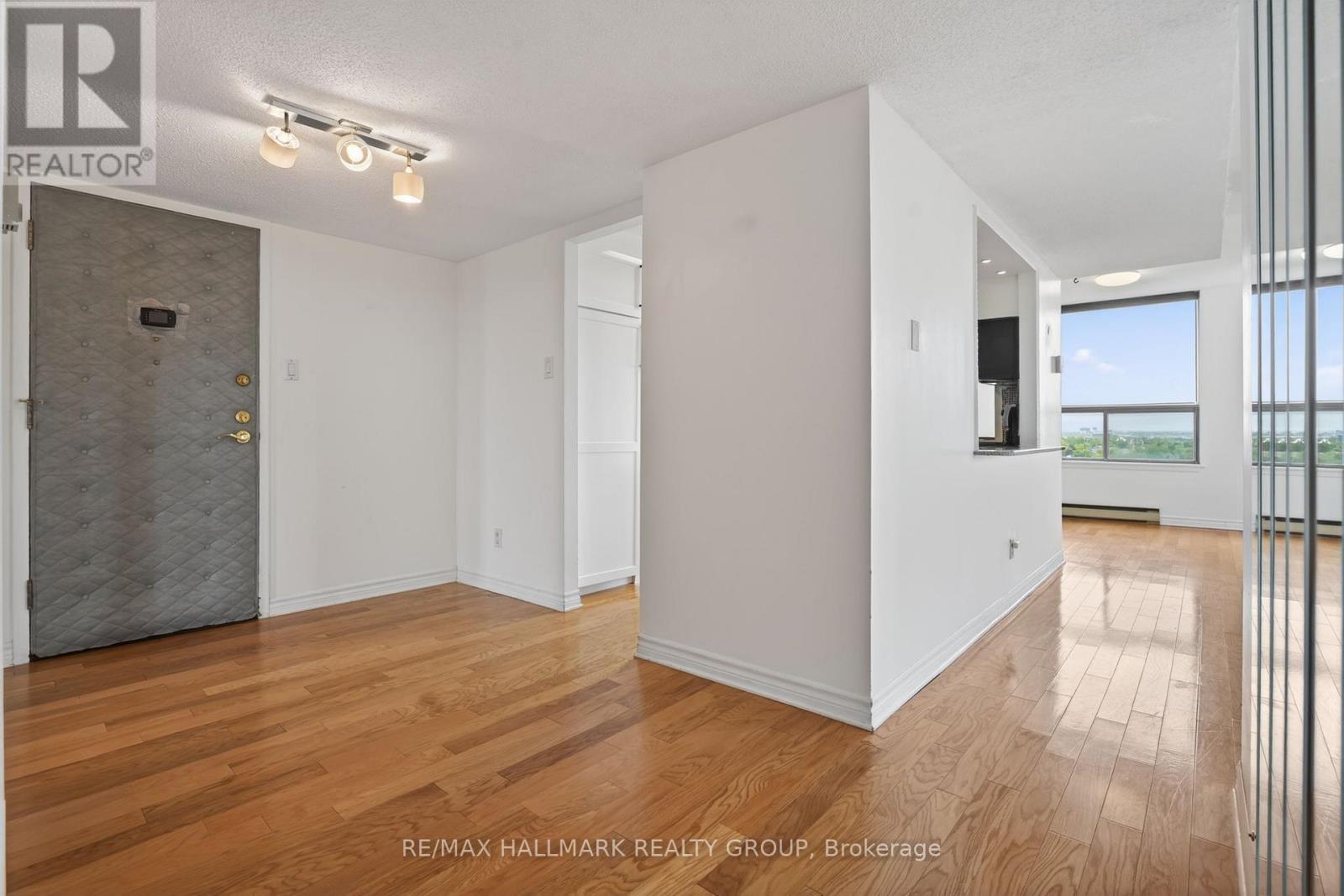1510 - 200 Lafontaine Avenue, Ottawa, Ontario  K1L 8K8 - Photo 4 - X13412018