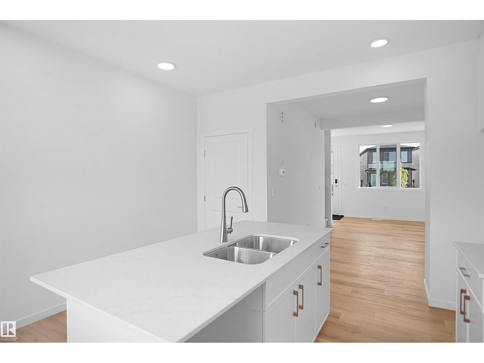 4296 Kinglet Dr NW, Edmonton, Alberta  T5S 0T1 - Photo 10 - E4478110