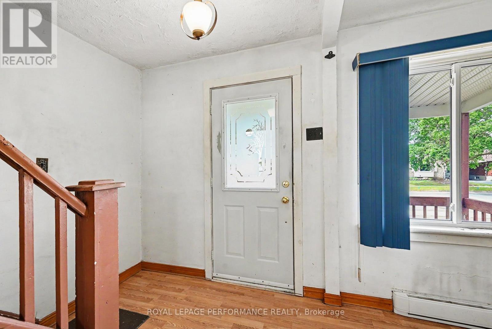 50-52 Leonia Street, Cornwall, Ontario  K6H 5L6 - Photo 3 - X13412056