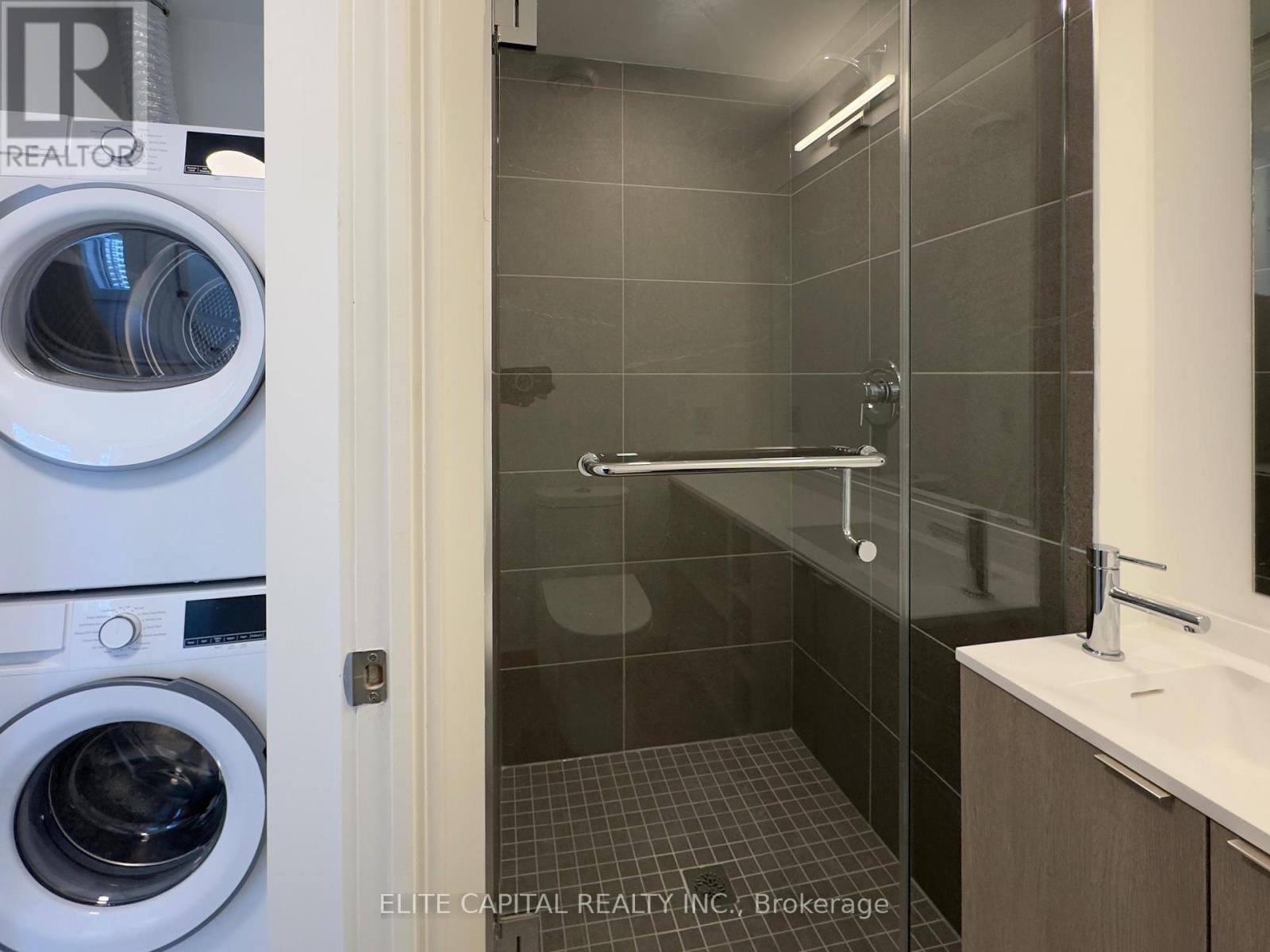 3201 - 100 Queen Street E, Toronto, Ontario  M5C 0B5 - Photo 3 - C13412022