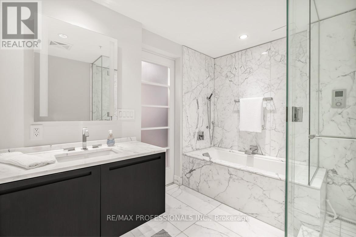 2403 - 180 University Avenue, Toronto, Ontario  M5H 0A2 - Photo 22 - C13412054