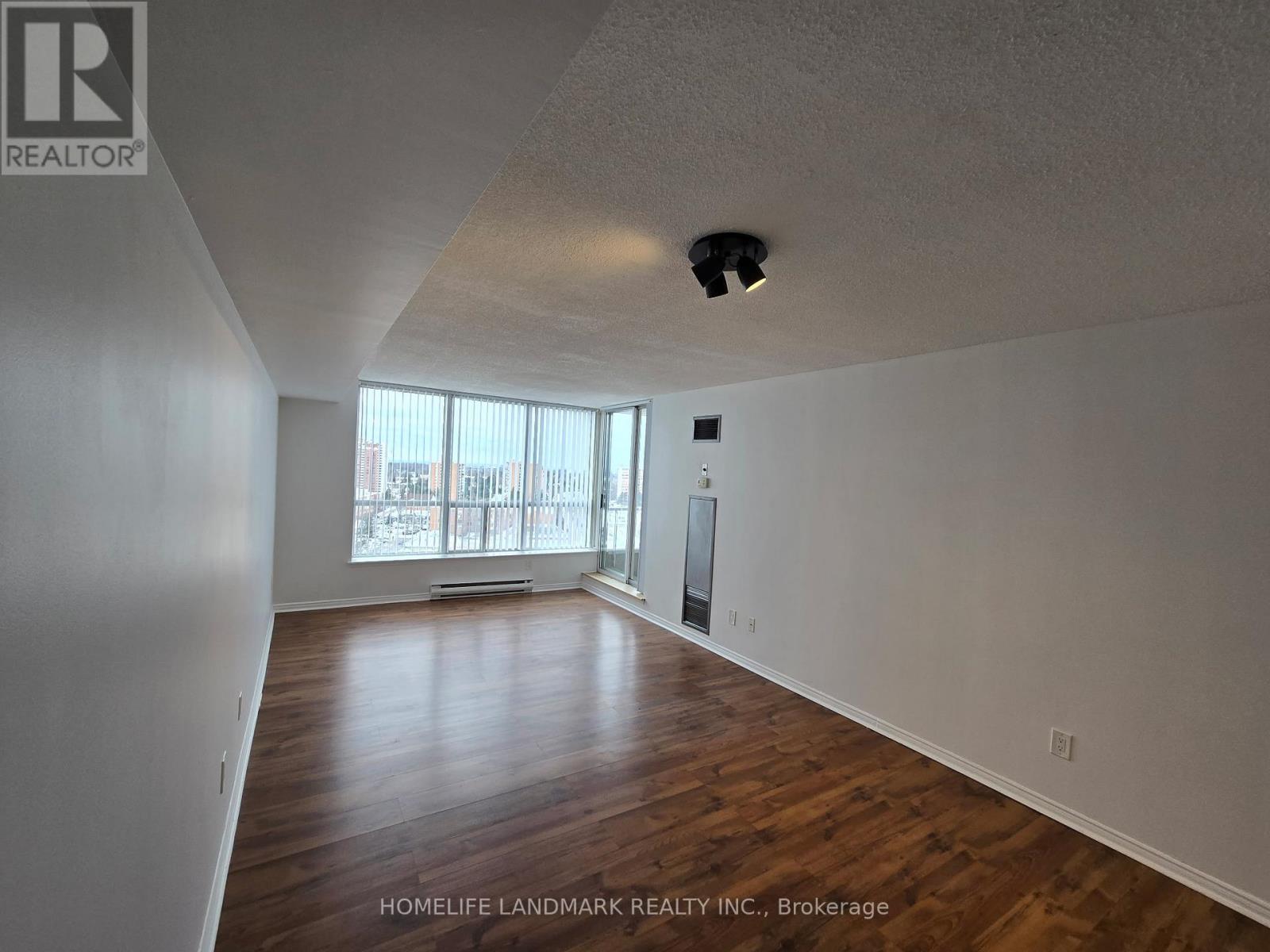 1811 - 410 Mclevin Avenue, Toronto, Ontario  M1B 5J5 - Photo 4 - E13412032