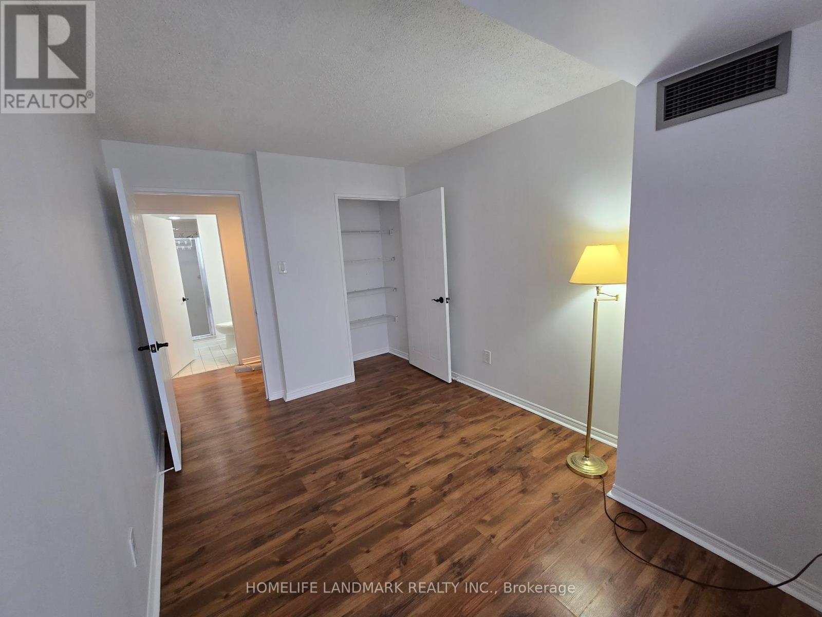 1811 - 410 Mclevin Avenue, Toronto, Ontario  M1B 5J5 - Photo 5 - E13412032