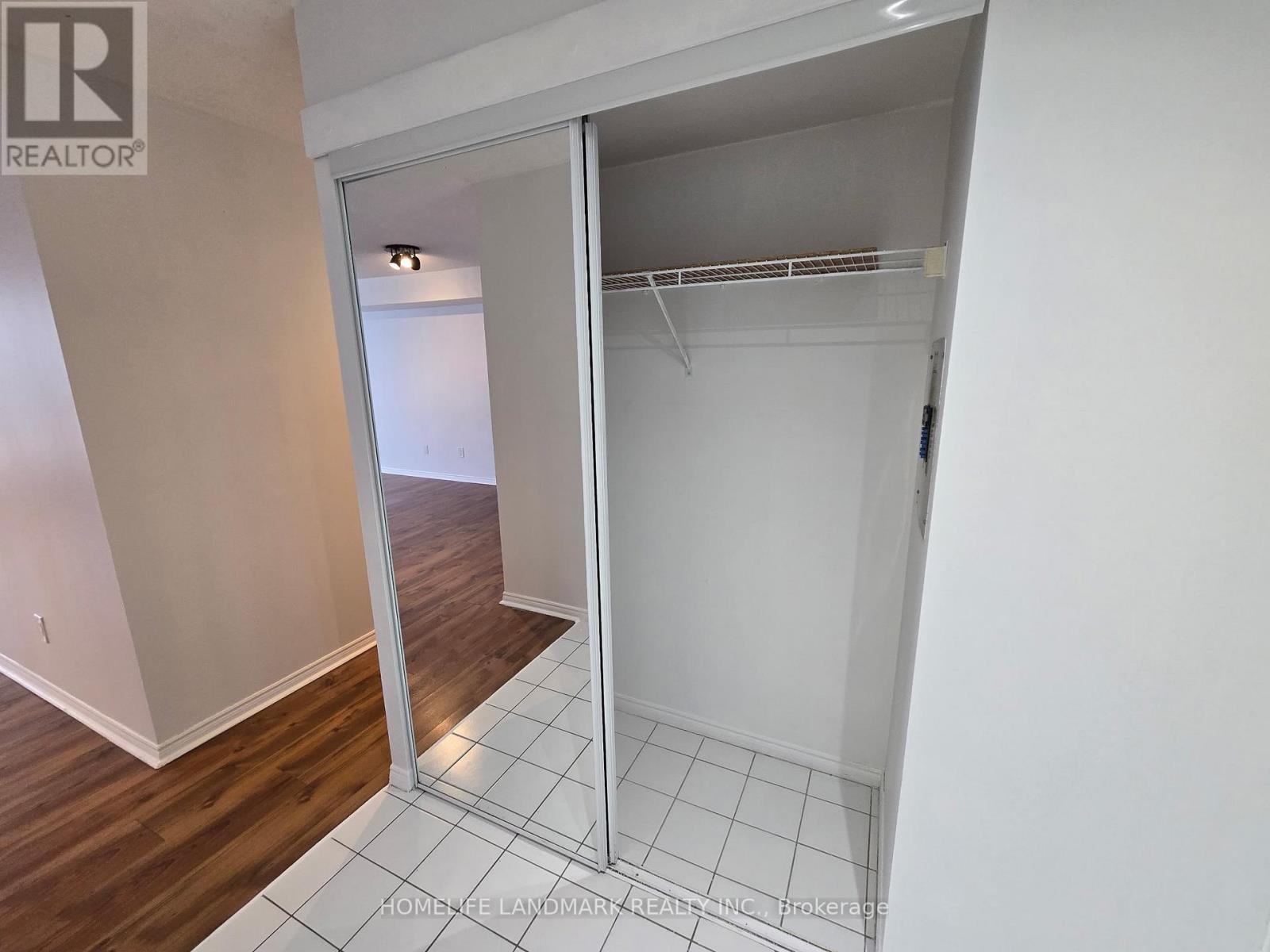 1811 - 410 Mclevin Avenue, Toronto, Ontario  M1B 5J5 - Photo 9 - E13412032