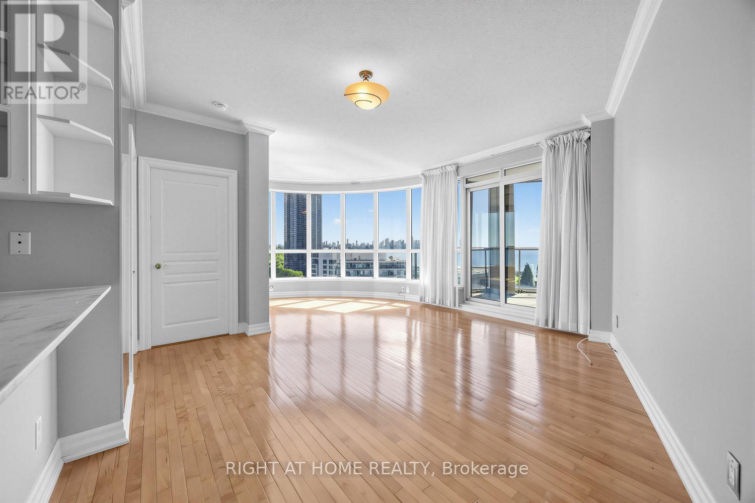 1503 - 2087 Lake Shore Boulevard W, Toronto, Ontario  M8V 4G3 - Photo 7 - W13013742