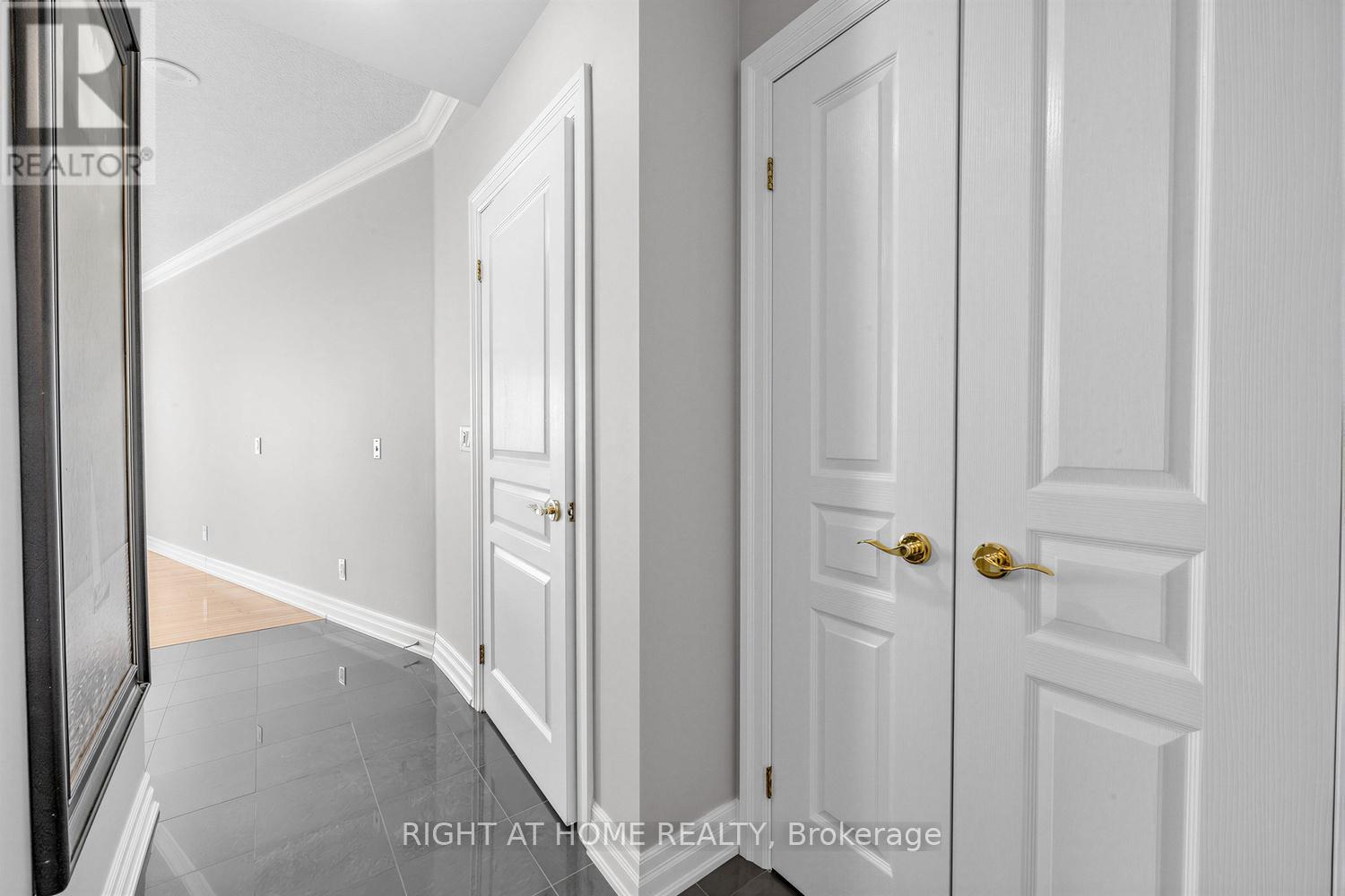 1503 - 2087 Lake Shore Boulevard W, Toronto, Ontario  M8V 4G3 - Photo 4 - W13013742