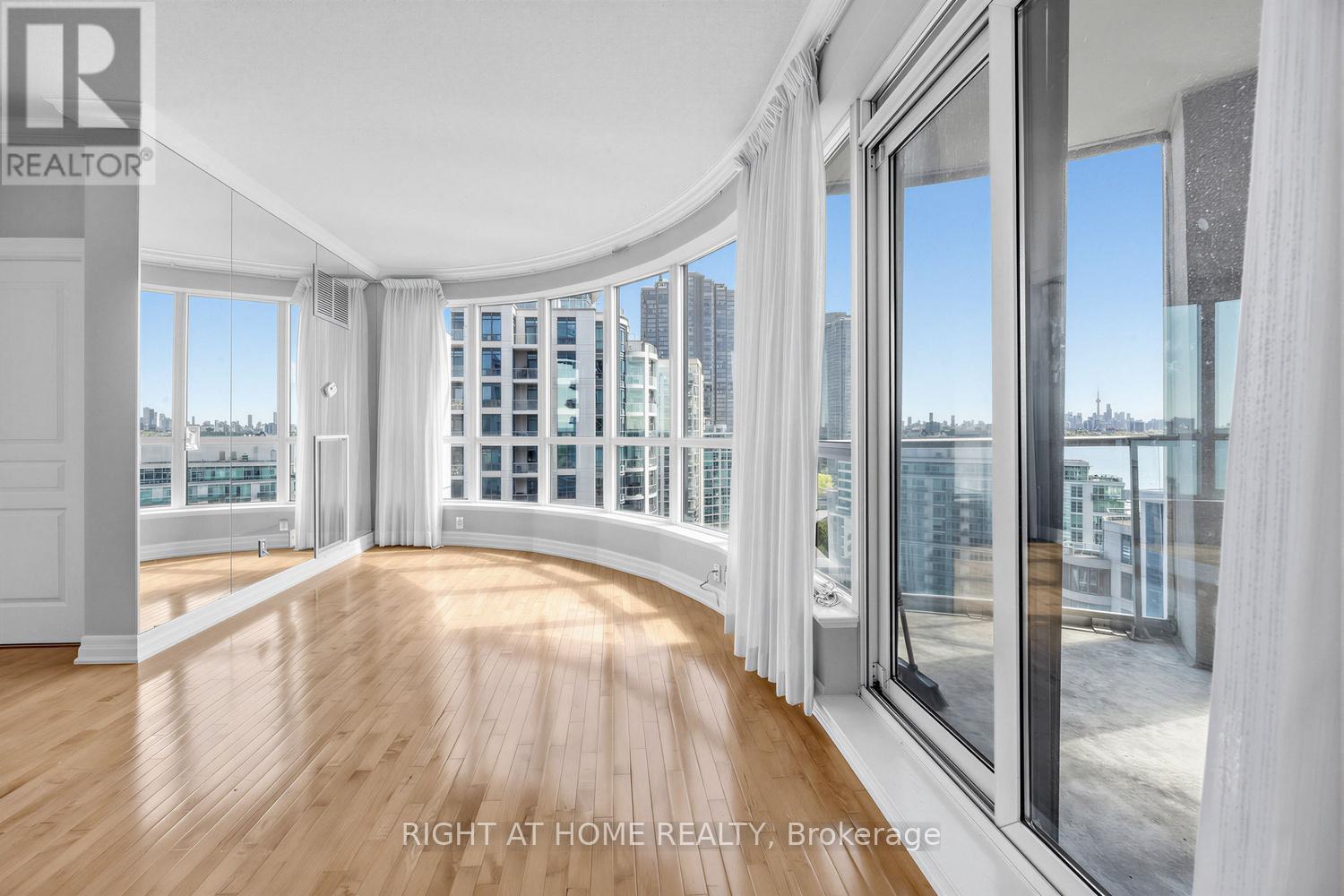 1503 - 2087 Lake Shore Boulevard W, Toronto, Ontario  M8V 4G3 - Photo 8 - W13013742