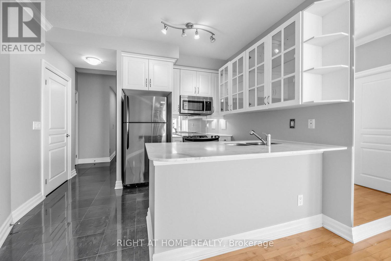 1503 - 2087 Lake Shore Boulevard W, Toronto, Ontario  M8V 4G3 - Photo 6 - W13013742