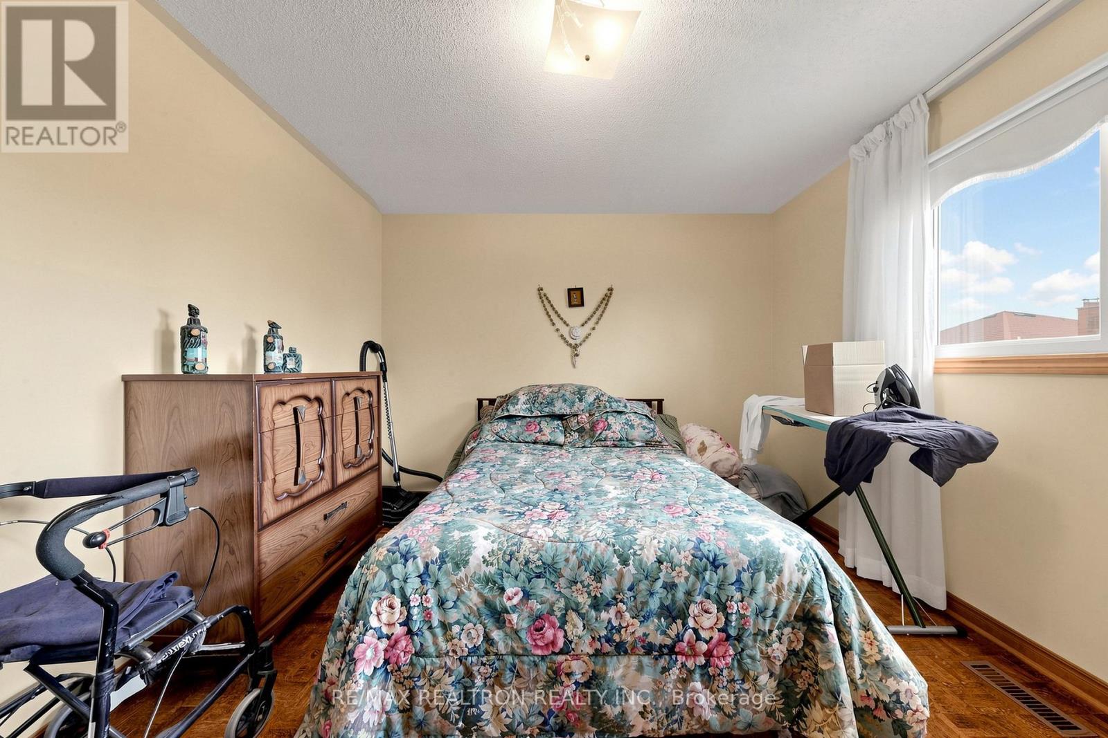 100 Gas Light Crescent, Vaughan, Ontario  L4L 8G1 - Photo 36 - N13412040