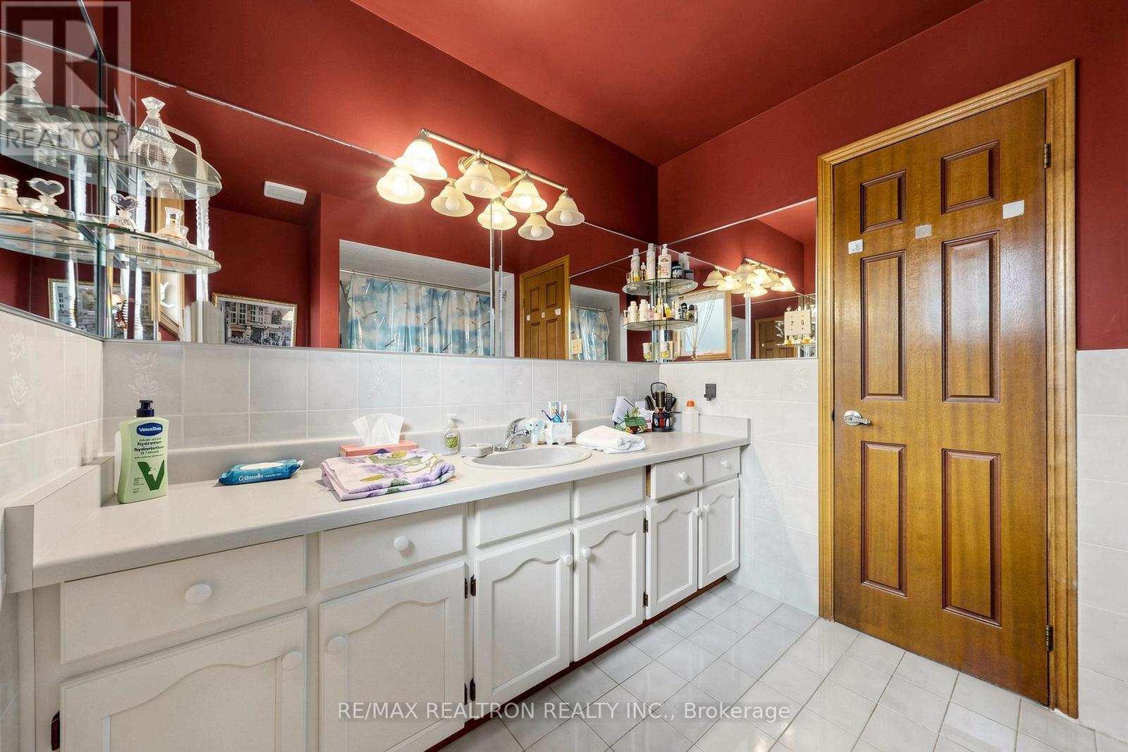 100 Gas Light Crescent, Vaughan, Ontario  L4L 8G1 - Photo 37 - N13412040