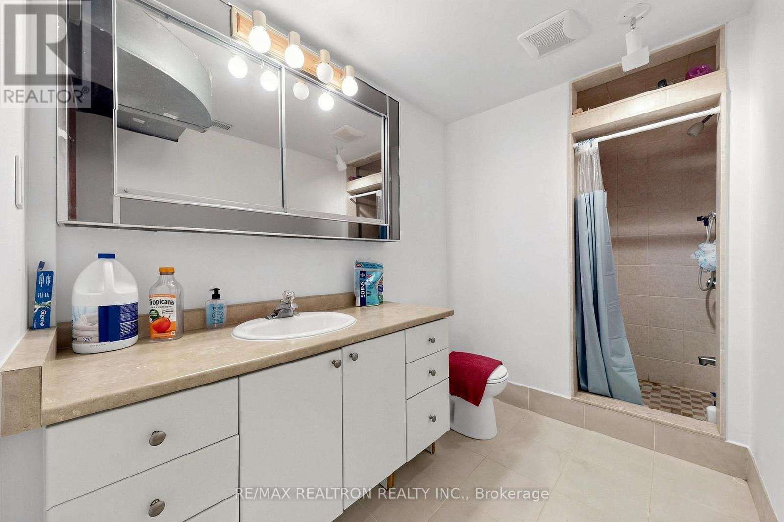 100 Gas Light Crescent, Vaughan, Ontario  L4L 8G1 - Photo 44 - N13412040