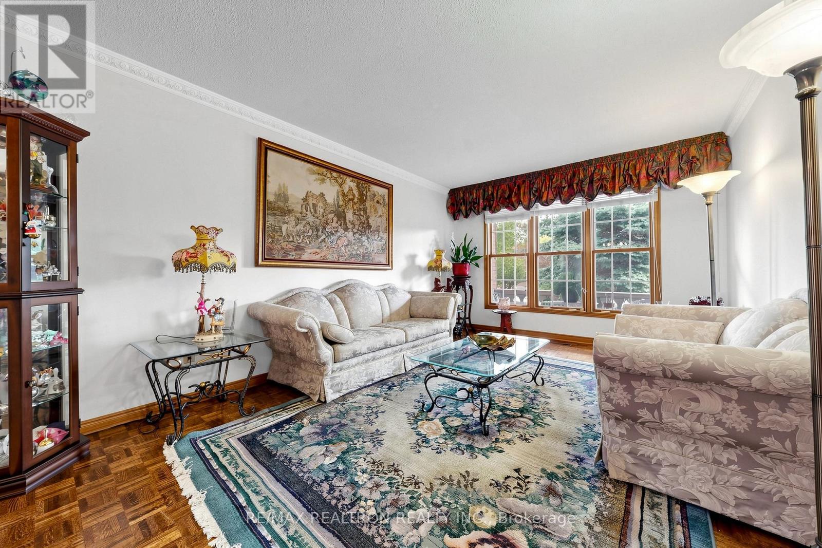 100 Gas Light Crescent, Vaughan, Ontario  L4L 8G1 - Photo 6 - N13412040