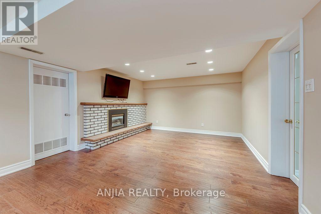 2419 Lionheart Crescent, Mississauga, Ontario  L5K 1S4 - Photo 33 - W13411996