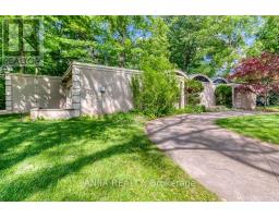 2419 LIONHEART CRESCENT, Mississauga, Ontario