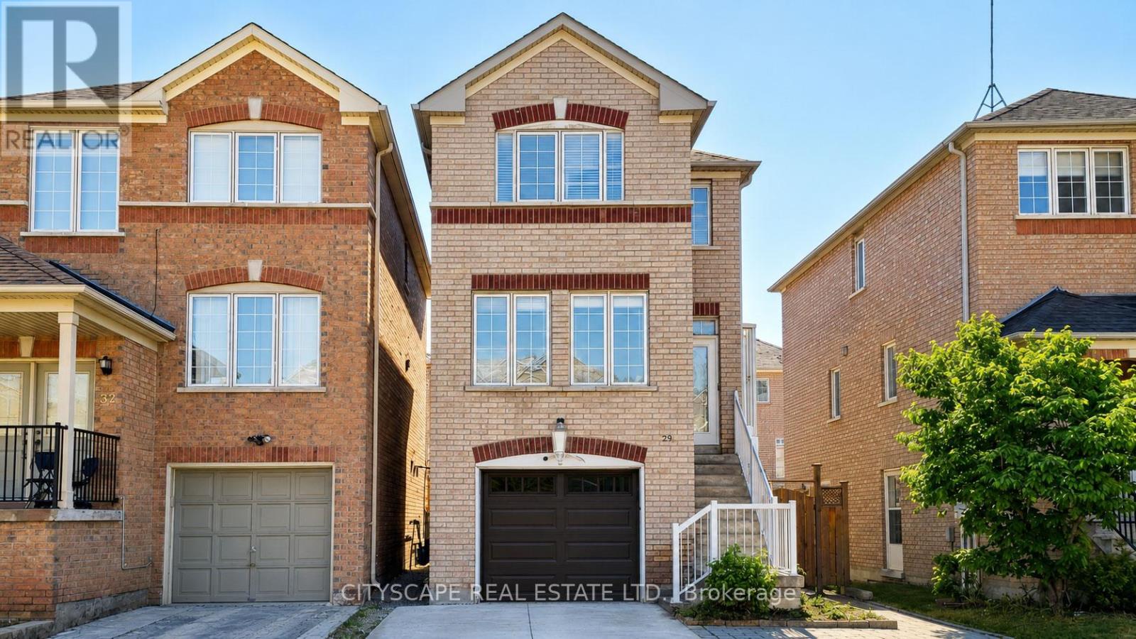 29 CENTREPARK DRIVE, Toronto, Ontario