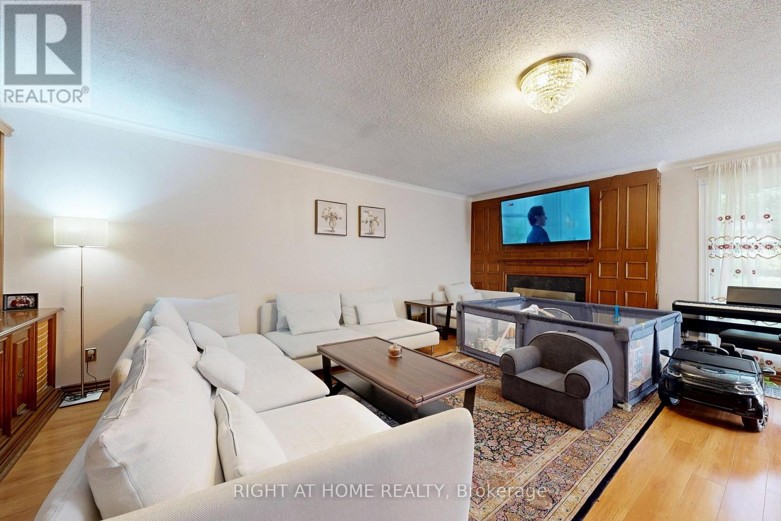 128 Woodward Avenue, Markham, Ontario  L3T 1E9 - Photo 5 - N13232960