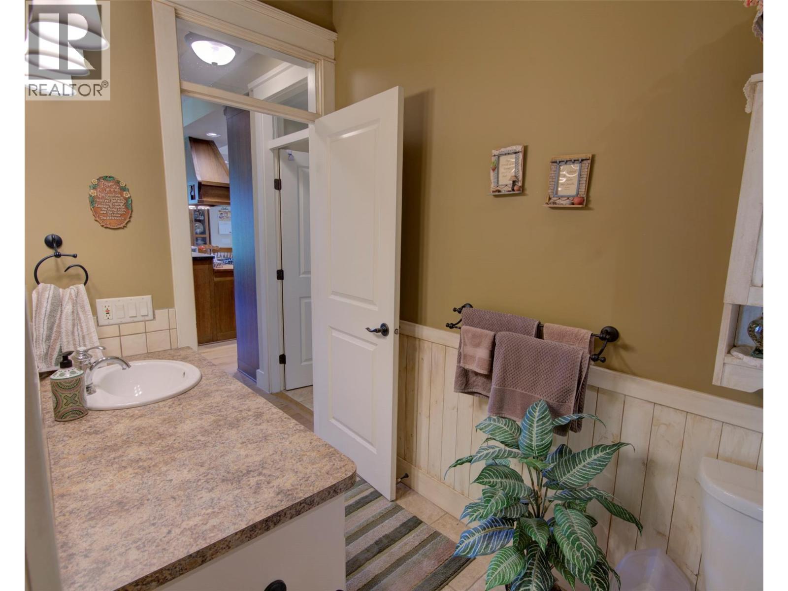 4201 Highland Park Road, Armstrong, British Columbia  V4Y 0L3 - Photo 28 - 10390322