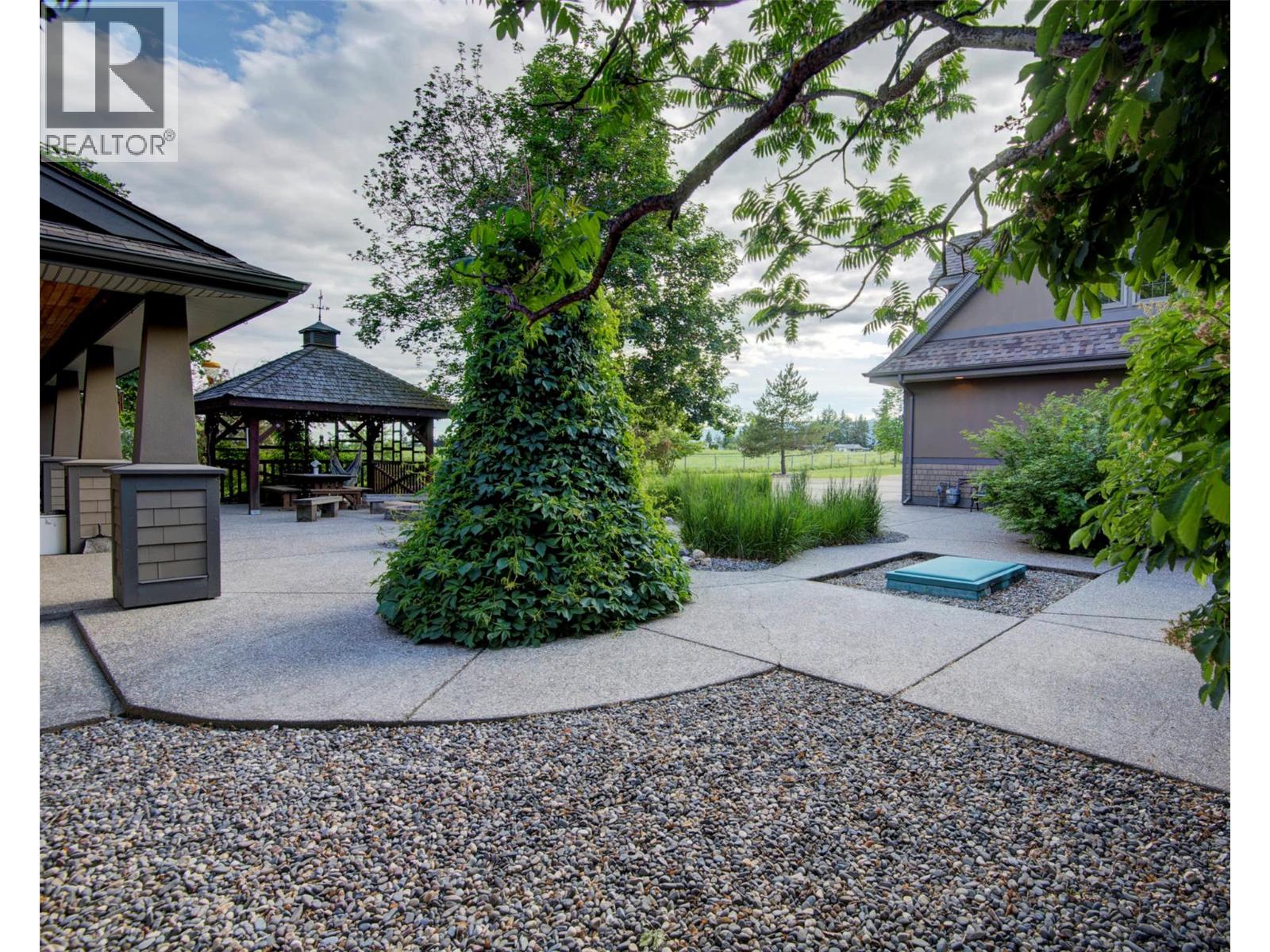 4201 Highland Park Road, Armstrong, British Columbia  V4Y 0L3 - Photo 79 - 10390322