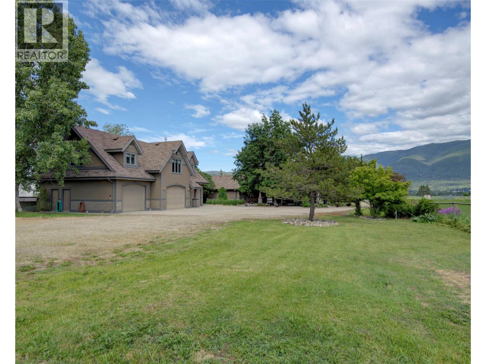4201 Highland Park Road, Armstrong, British Columbia  V4Y 0L3 - Photo 68 - 10390322