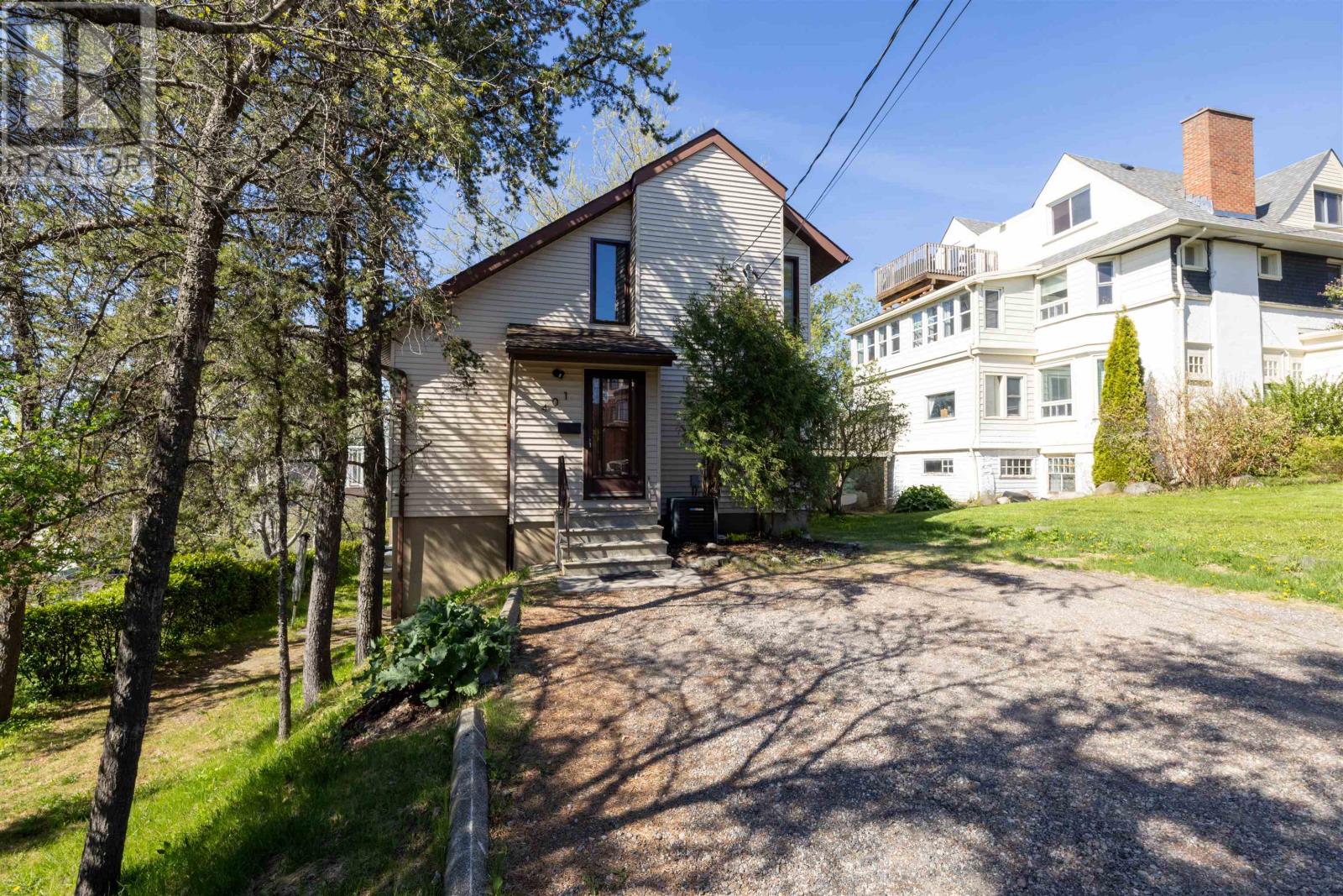 401 HEBERT ST, THUNDER BAY, Ontario